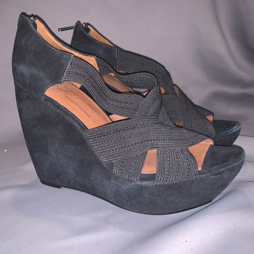 Lawney Elastic Strap Platform Wedge